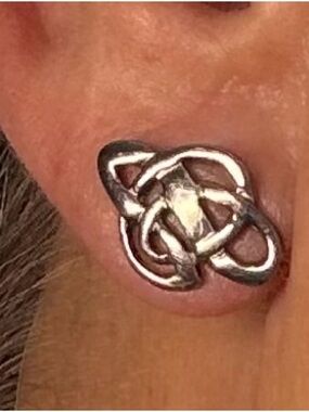 Authentic vintage Kit Heath Celtic knot sterling silver